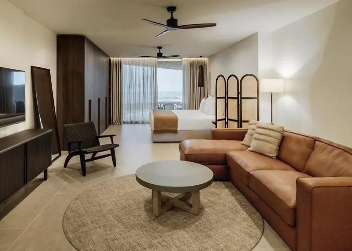 Ax The Heights Residences - Adults Only Hotel