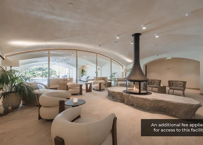 Ax The Heights Residences - Adults Only